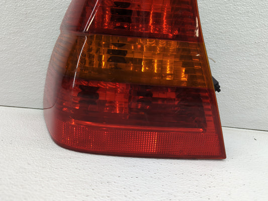 2002-2005 Bmw 325i Tail Light Assembly Driver Left OEM P/N:8 383 099 6 946 533, 6 907 933 Fits Fits 2002 2003 2004 2005 OEM Used Auto Parts