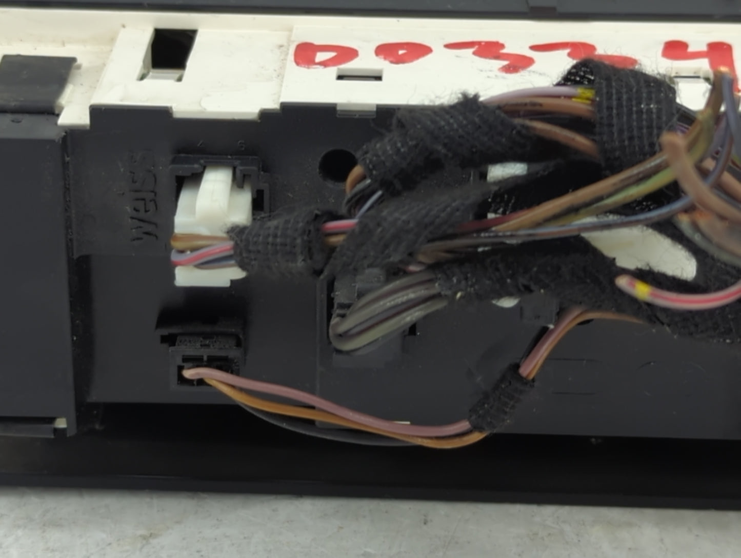 2004 Bmw X3 Climate Control Module Temperature AC/Heater Replacement Fits OEM Used Auto Parts - Oemusedautoparts1.com