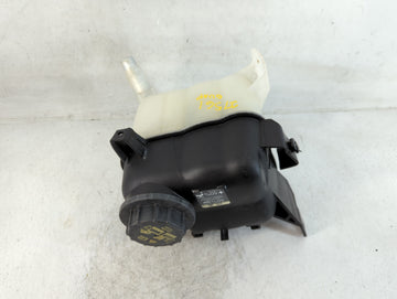 2001-2005 Buick Century Radiator Coolant Overflow Expansion Tank Bottle