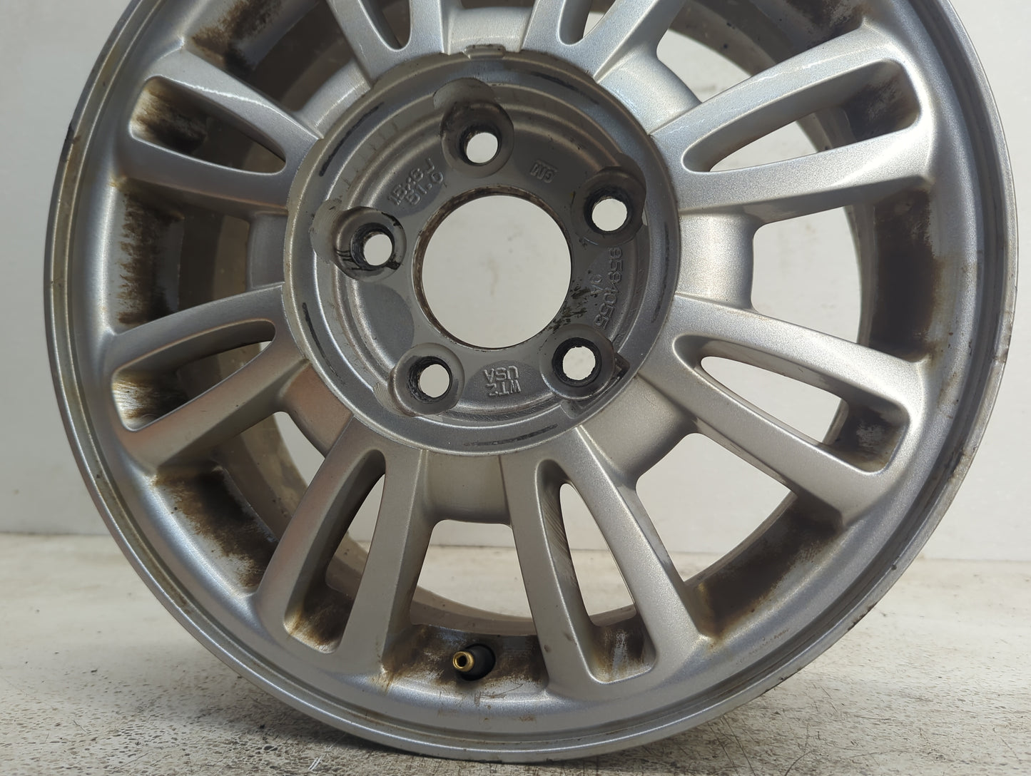 2002-2005 Buick Lesabre Oem Wheel Rim - Oemusedautoparts1.com