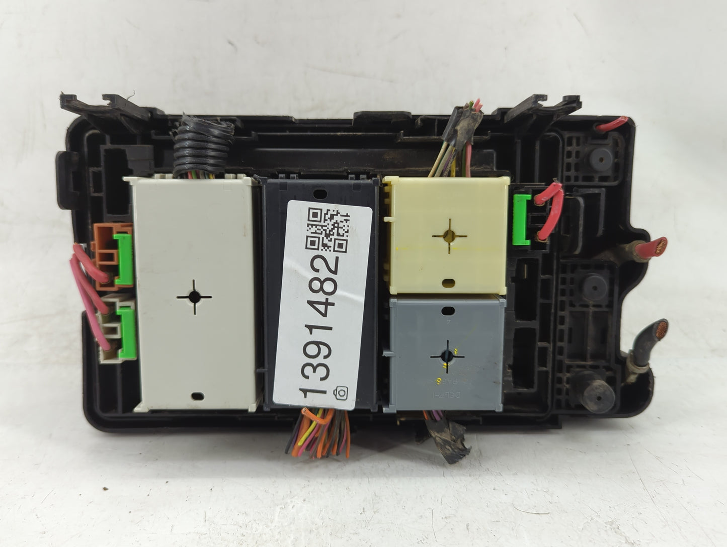 2004-2005 Buick Rainier Fusebox Fuse Box Panel Relay Module P/N:15196419-1 Fits Fits 2004 2005 OEM Used Auto Parts - Oemused
