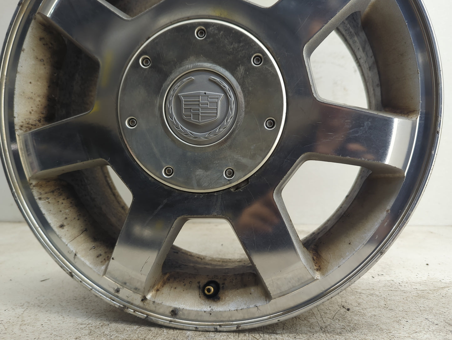 2004-2007 Cadillac Cts Oem Wheel Rim - Oemusedautoparts1.com