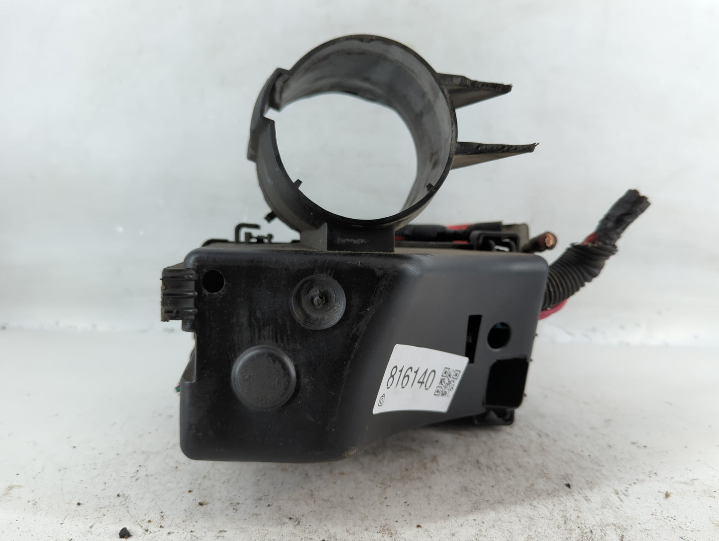 2004-2005 Cadillac Deville Fusebox Fuse Box Panel Relay Module P/N:15460301 Fits Fits 2004 2005 OEM Used Auto Parts - Oemuse