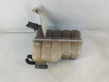 2003 Escalade Esv Radiator Coolant Overflow Expansion Tank Bottle