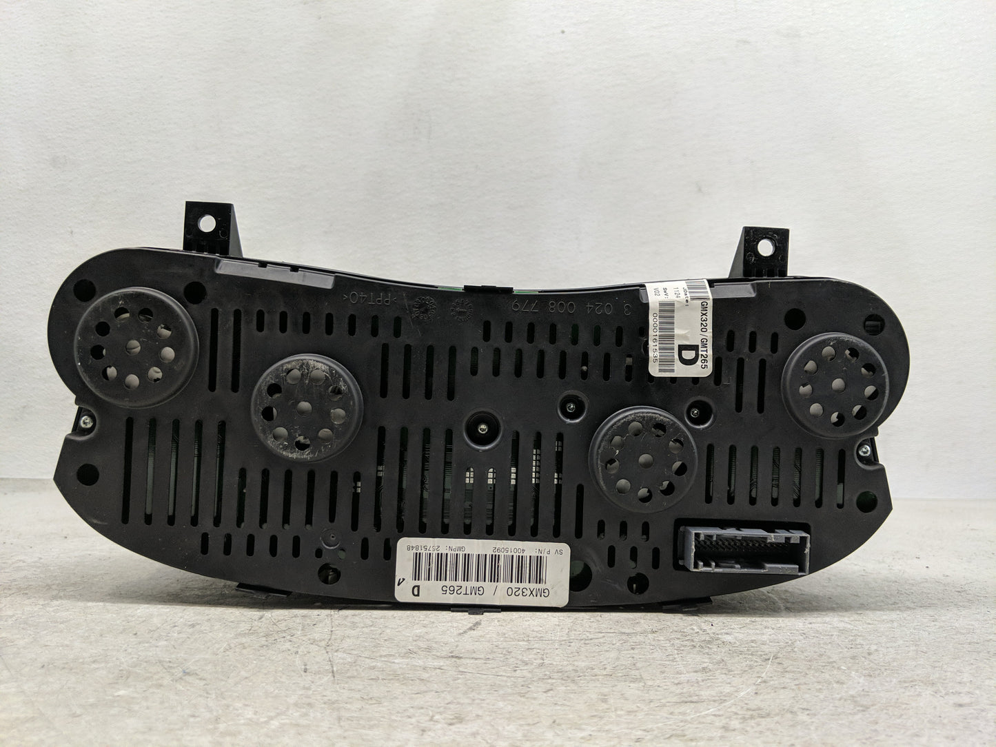 2004 Cadillac Srx Instrument Cluster Speedometer Gauges P/N:25751848 Fits OEM Used Auto Parts - Oemusedautoparts1.com