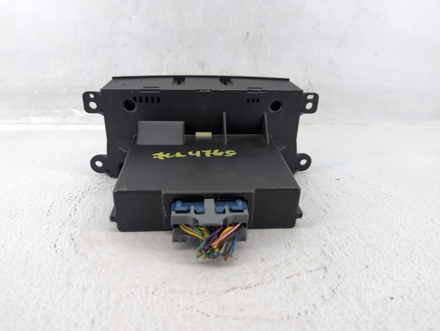 2004 Cadillac Srx Climate Control Module Temperature AC/Heater Replacement P/N:MX237000-0855 25774223 Fits OEM Used Auto Par