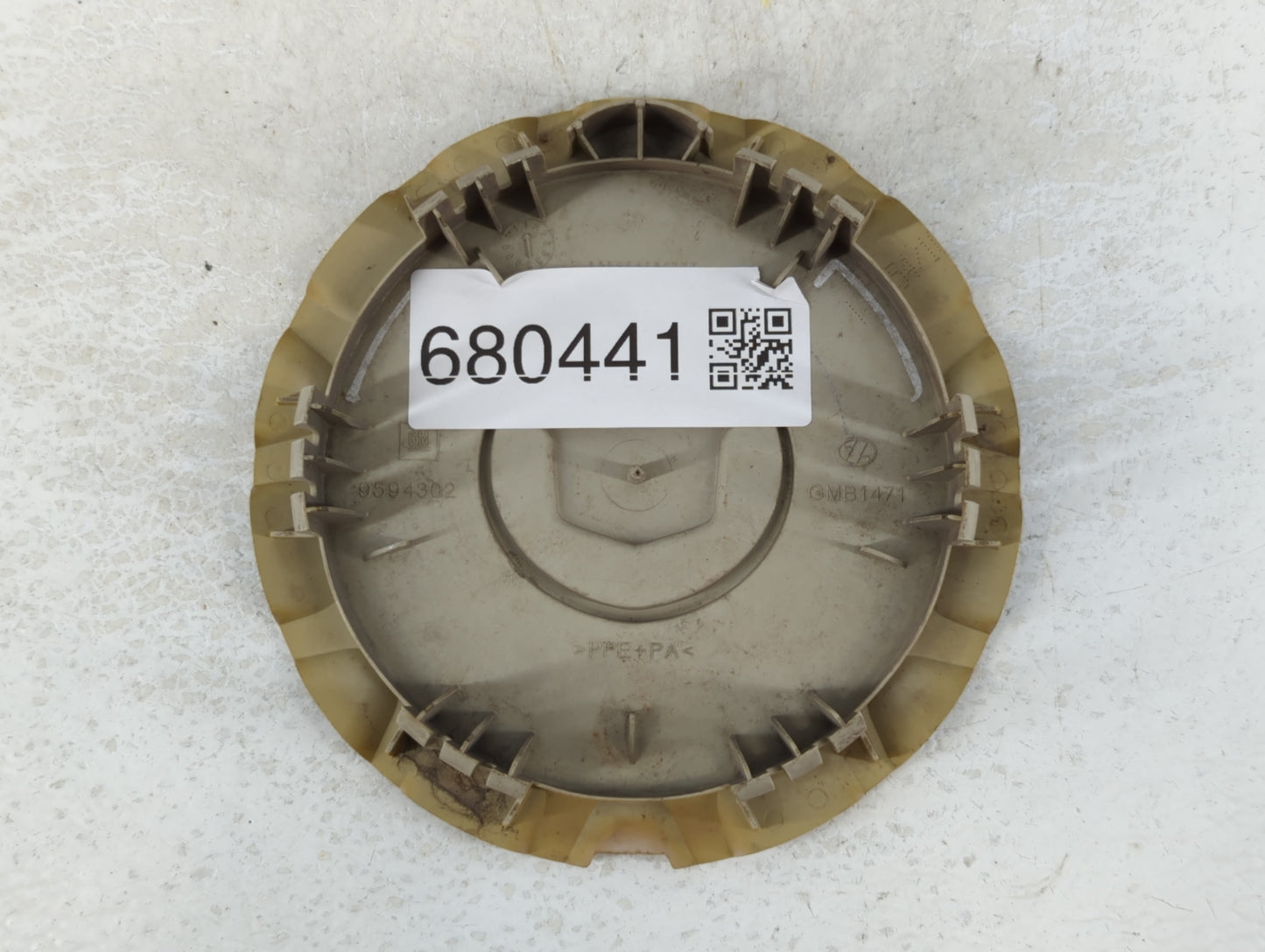 2004 Cadillac Srx Rim Wheel Center Cap 680441 - Oemusedautoparts1.com