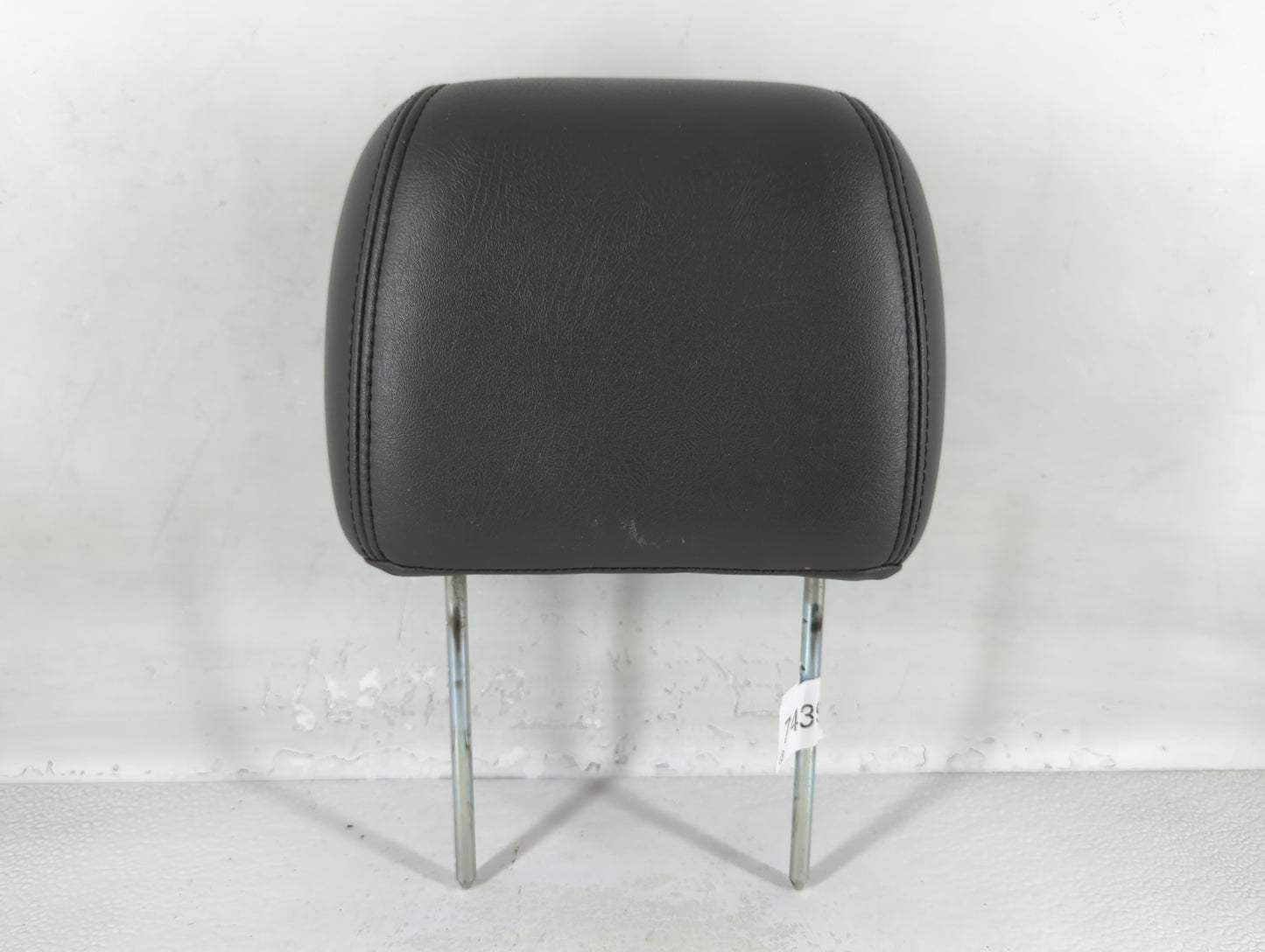 Chevrolet Avalanche Headrest Head Rest Front Driver Passenger Seat Black - Oemusedautoparts1.com