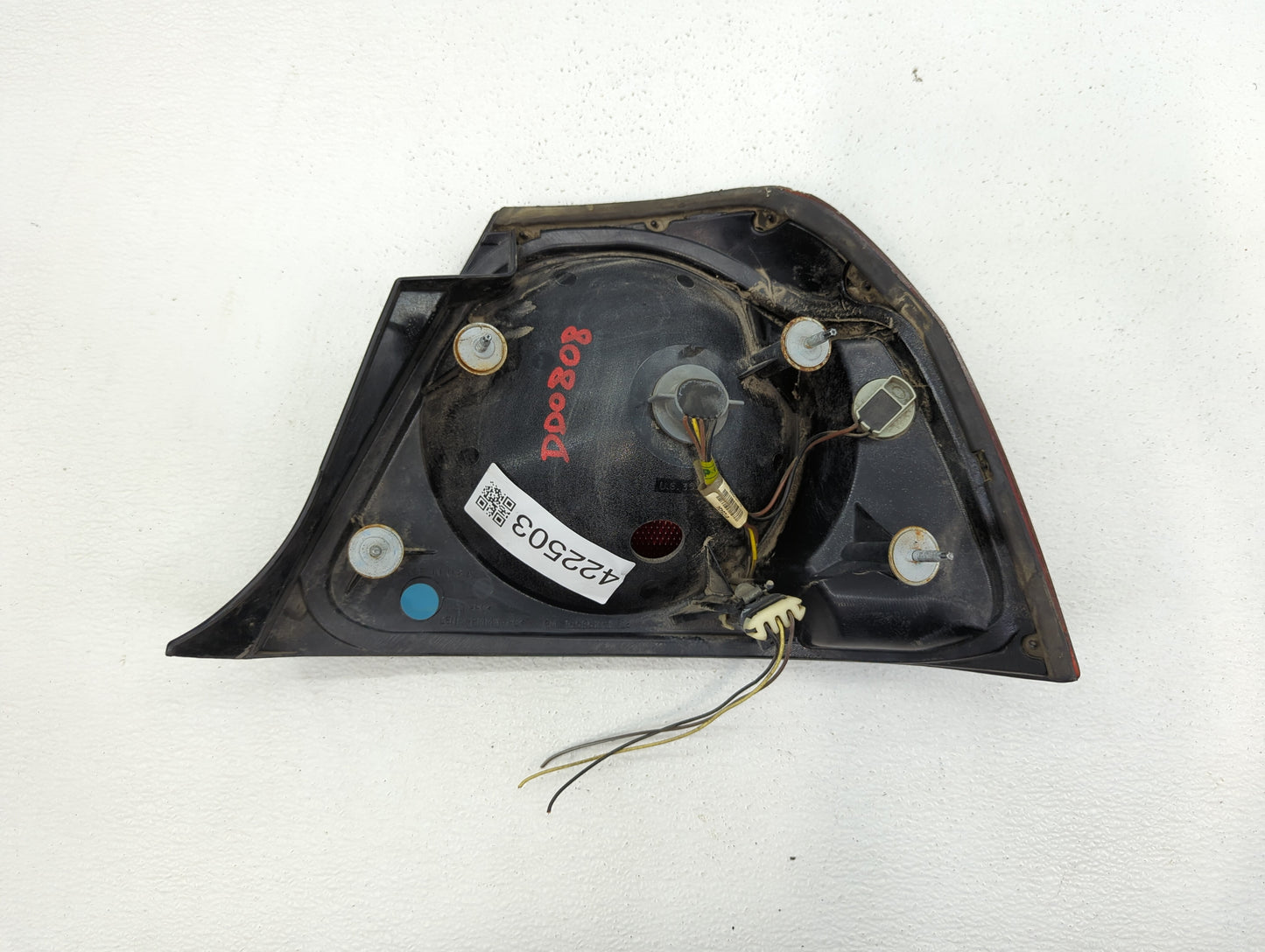 2004-2005 Chevrolet Impala Tail Light Assembly Driver Left OEM P/N:16525261 Fits Fits 2004 2005 OEM Used Auto Parts - Oemuse