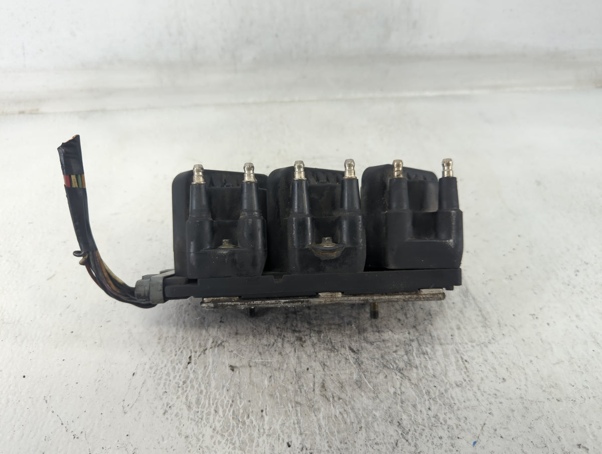 2004 Chevrolet Impala Engine Ignition Distributor OEM Fits OEM Used Auto Parts - Oemusedautoparts1.com