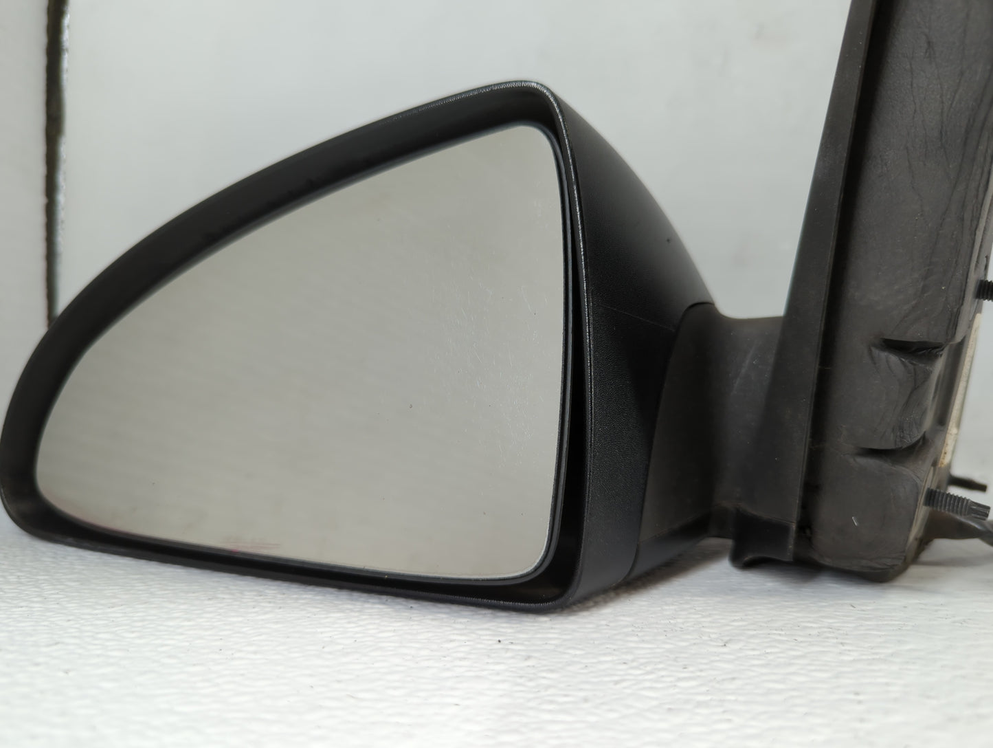 2004-2005 Chevrolet Malibu Driver Side View Mirror - Left Door Mirror OEM Used - Oemusedautoparts1.com