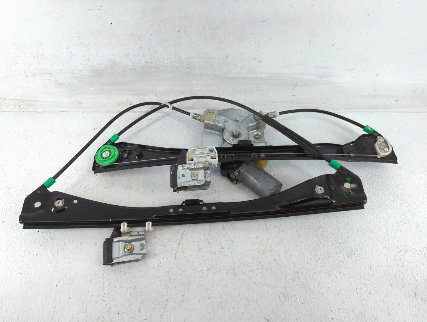 2004-2005 Chevrolet Malibu Driver Left Rear Window Regulator - Oemusedautoparts1.com
