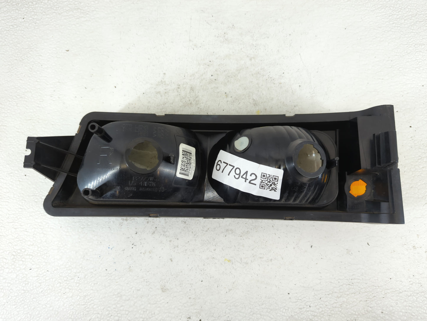 2004 Chevrolet Silverado 1500 Right Turn Signal - Oemusedautoparts1.com