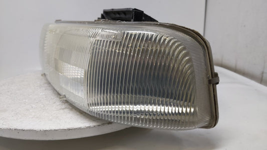 2004 Chevrolet Suburban 1500 Driver Left Oem Head Light Lamp R8s40b24
