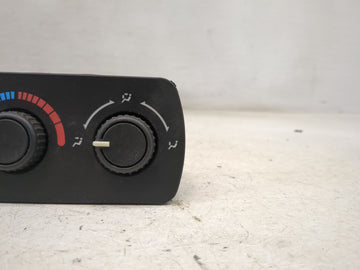 2003-2006 Chevrolet Tahoe Climate Control Module Temperature AC/Heater Replacement P/N:15763047 Fits Fits 2003 2004 2005 2006 OEM Used Auto Parts