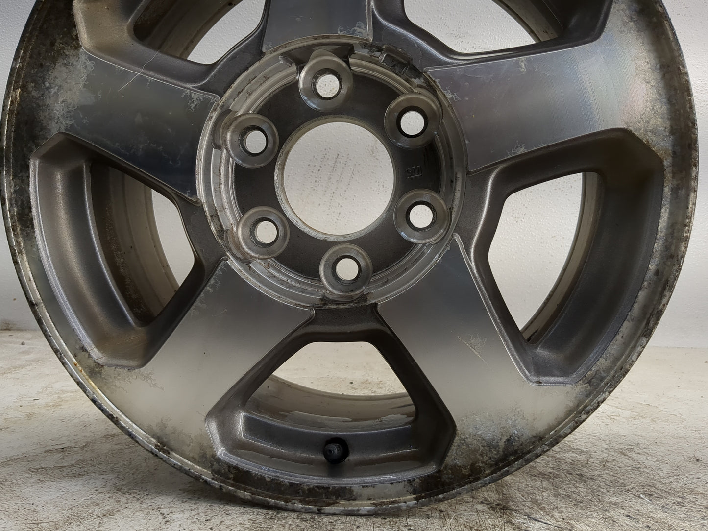 2002-2006 Chevrolet Trailblazer Oem Wheel Rim 1188778 - Oemusedautoparts1.com
