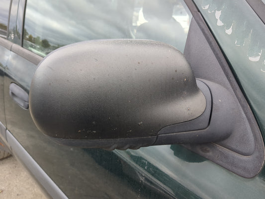 2002-2005 Chevrolet Trailblazer Passenger Side View Mirror - Right Door Mirror OEM Used