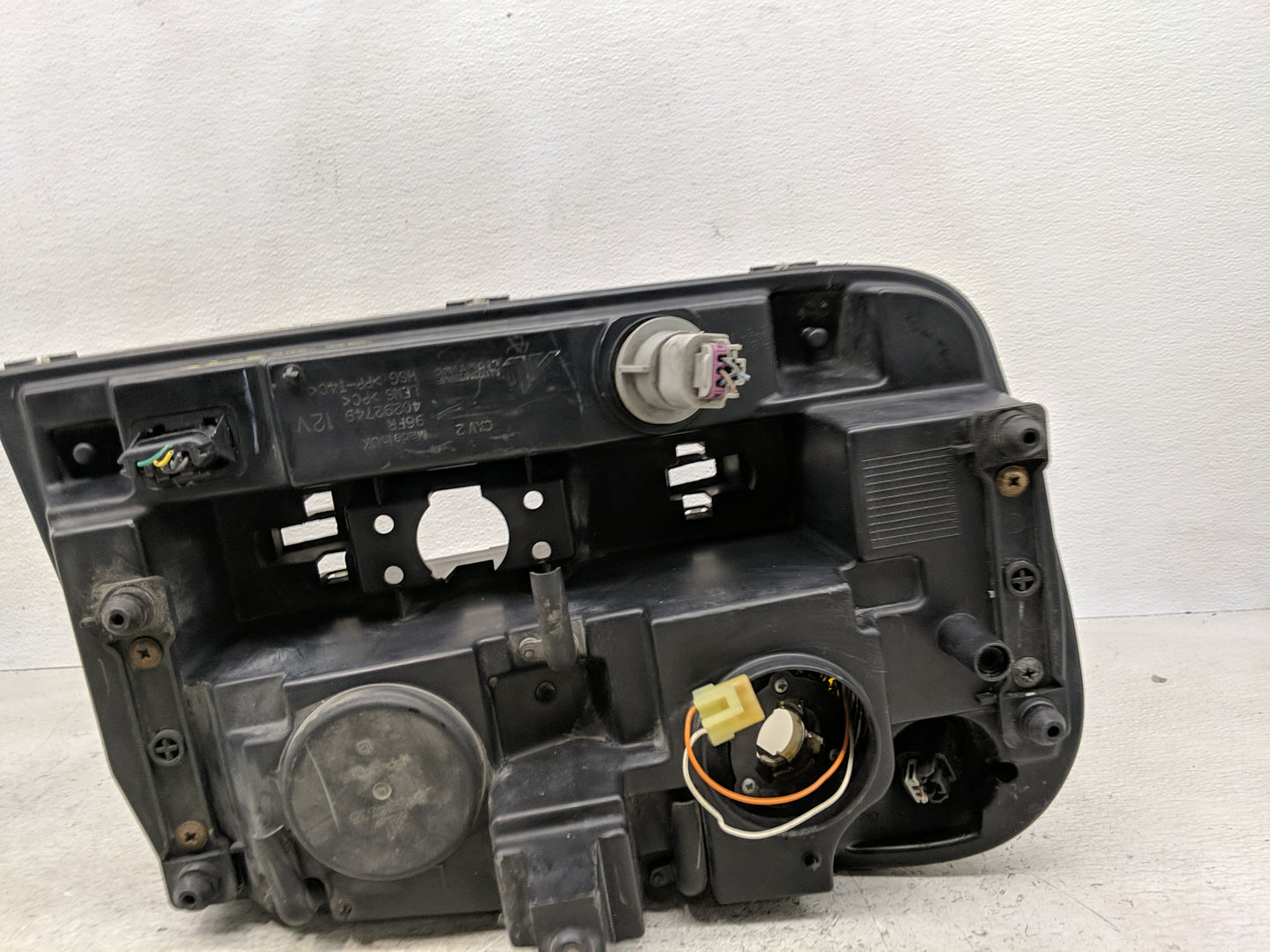 2002 Chevrolet Trailblazer Driver Left Oem Head Light Headlight Lamp - Oemusedautoparts1.com