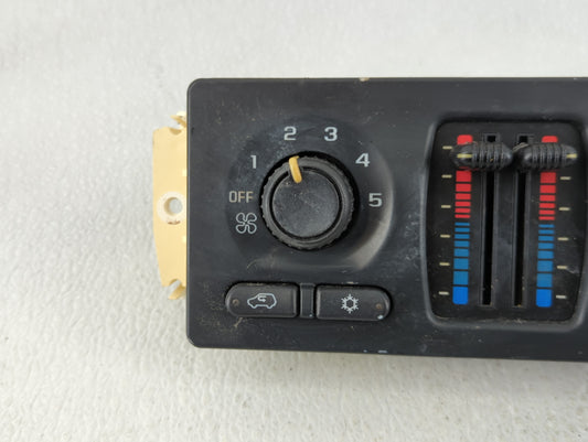 2003-2009 Chevrolet Trailblazer Climate Control Module Temperature AC/Heater Replacement P/N:15195333 Fits OEM Used Auto Parts