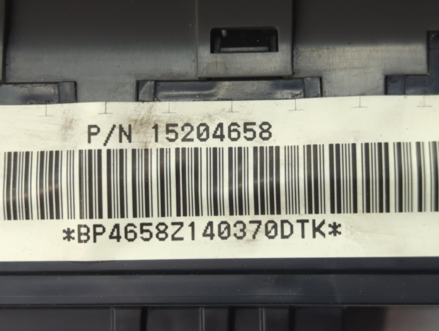2002-2004 Chevrolet Trailblazer Master Power Window Switch Replacement Driver Side Left P/N:15204658 Fits Fits 2002 2003 200
