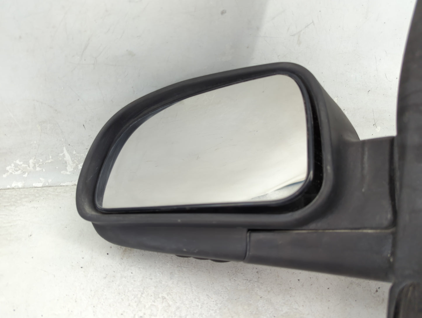 2002-2009 Chevrolet Trailblazer Driver Side View Mirror - Left Door Mirror OEM Used - Oemusedautoparts1.com