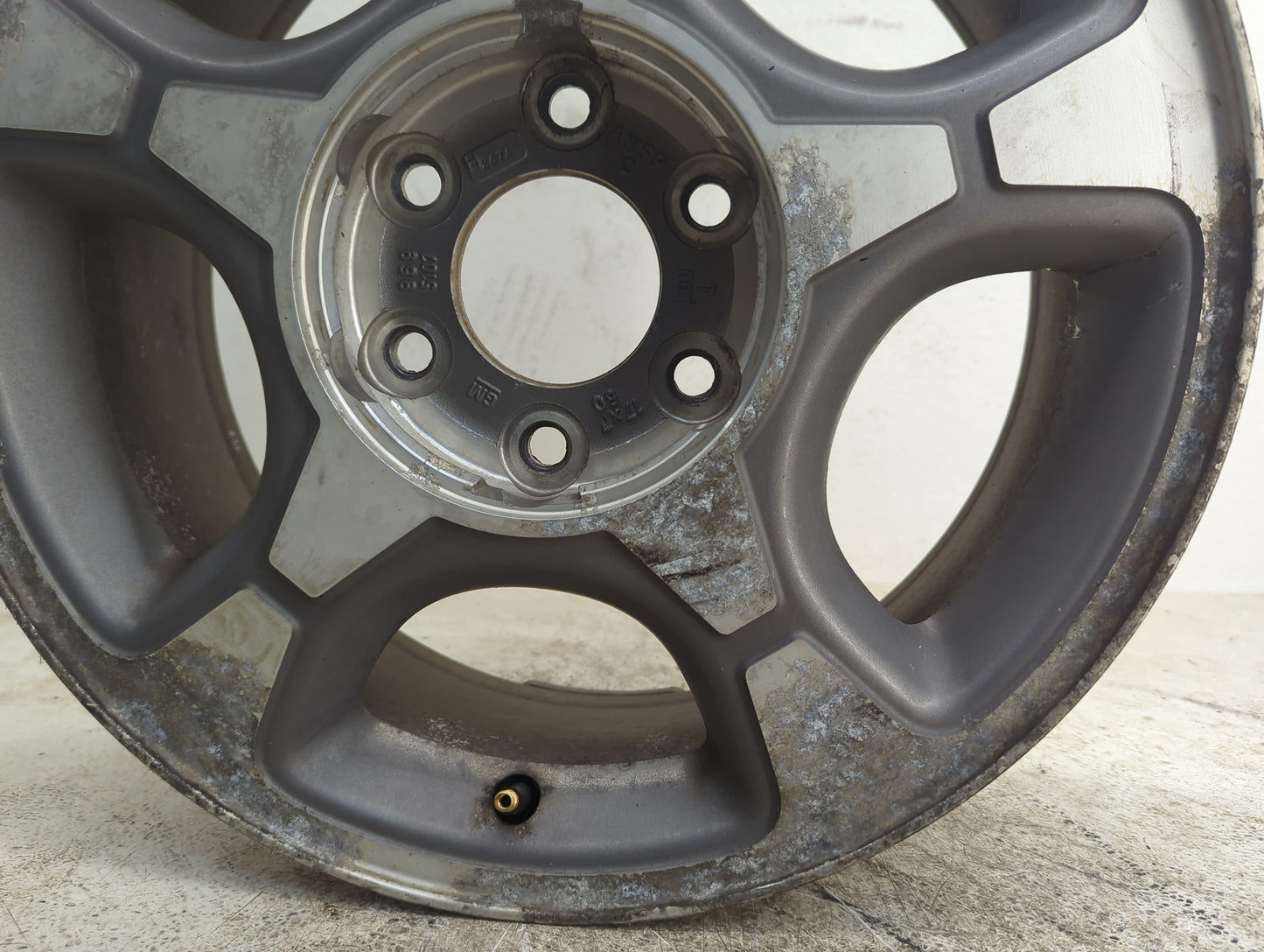 2004-2006 Chevrolet Trailblazer Ext Oem Wheel Rim 1190706 - Oemusedautoparts1.com