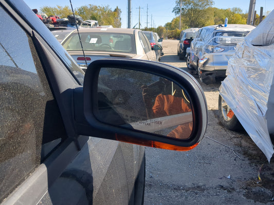 2002-2006 Chevrolet Trailblazer Ext Passenger Side View Mirror - Right Door Mirror OEM Used