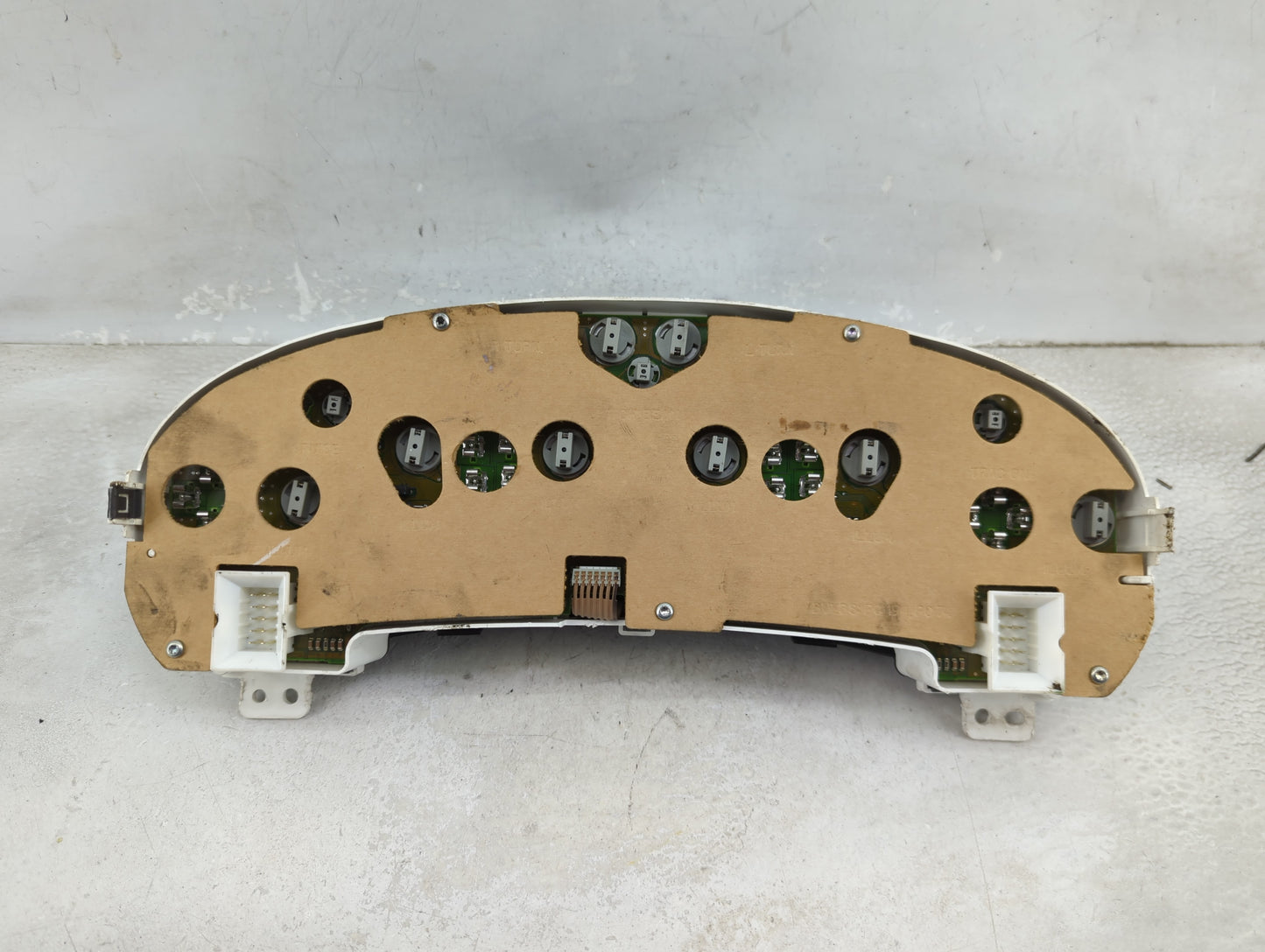 2000-2004 Chrysler Concorde Instrument Cluster Speedometer Gauges P/N:P05026600AC TG0Q121137T4LC Miles: Fits OEM Used Auto P