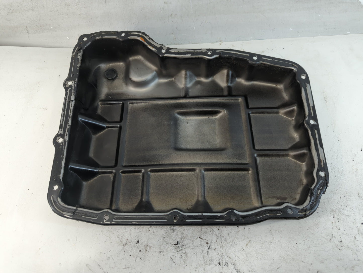 2003-2010 Chrysler Pt Cruiser Engine Oil Pan Fits Fits 2003 2004 2005 2006 2007 2008 2009 2010 OEM Used Auto Parts - Oemused