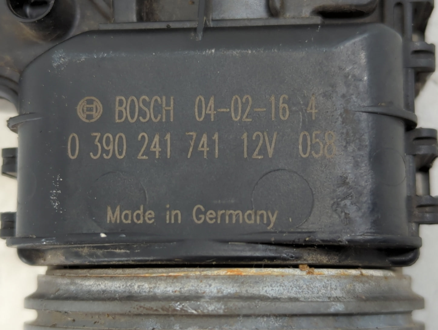 2004-2006 Chrysler Sebring Front Windshield Wiper Motor P/N:0 390 241 741 12V 058 Fits Fits 2004 2005 2006 OEM Used Auto Par