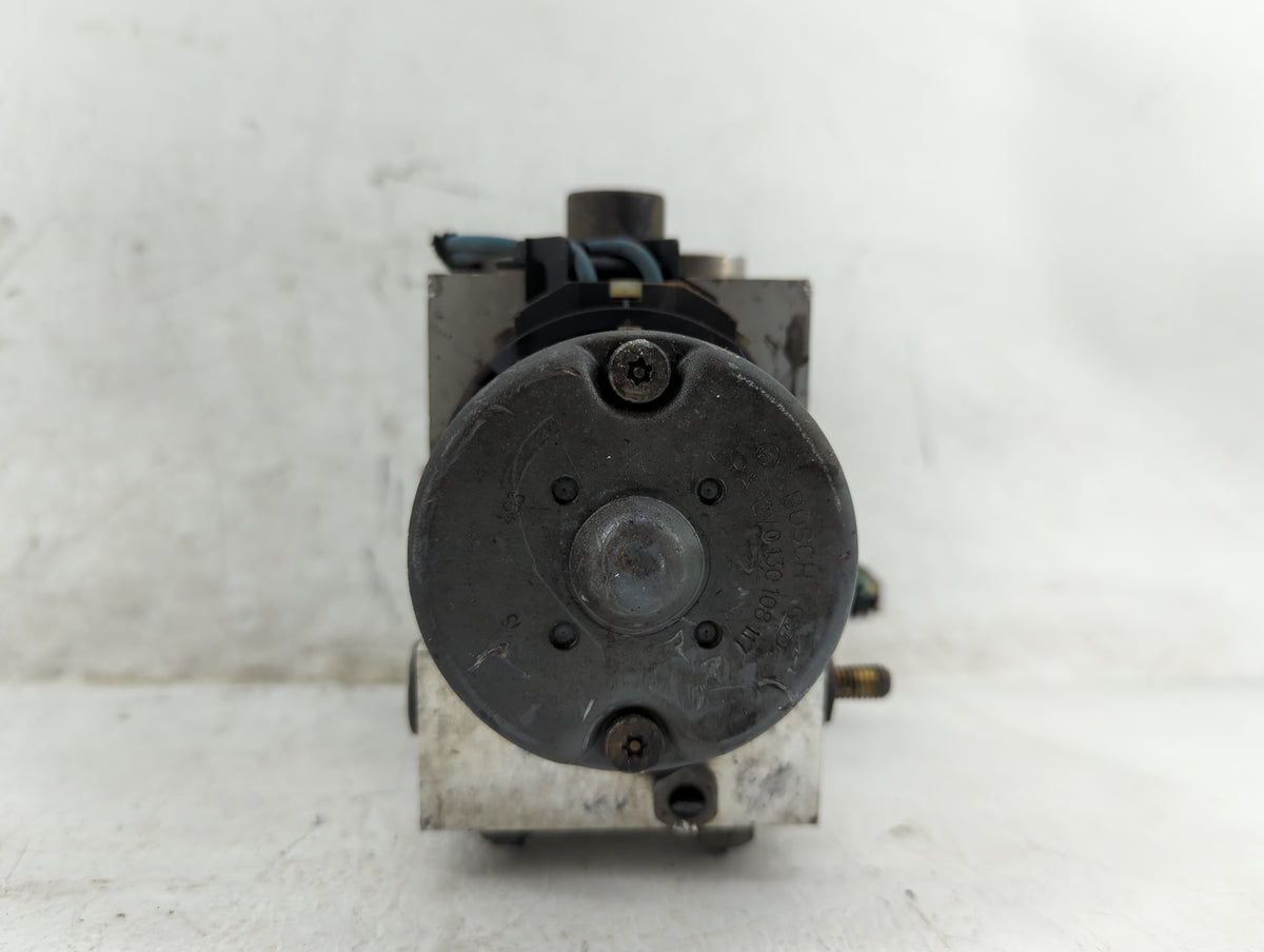2004-2005 Dodge Durango Anti-Lock Brake ABS Pump Module Actuator OEM Fits Fits 2004 2005 OEM Used Auto Parts - Oemusedautopa