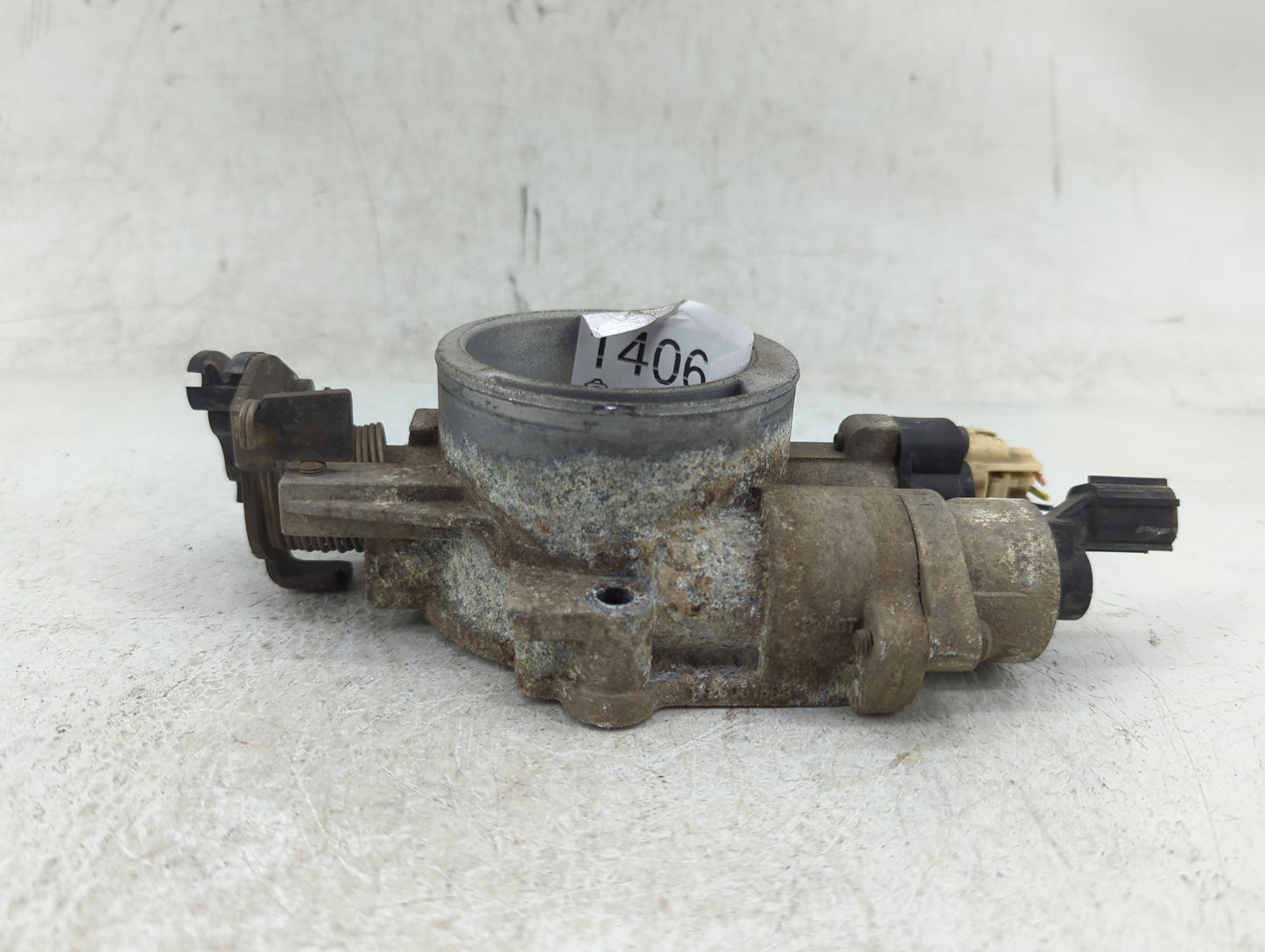 2004-2007 Dodge Ram 1500 Throttle Body P/N:53032119AF Fits Fits 2004 2005 2006 2007 OEM Used Auto Parts - Oemusedautoparts1.