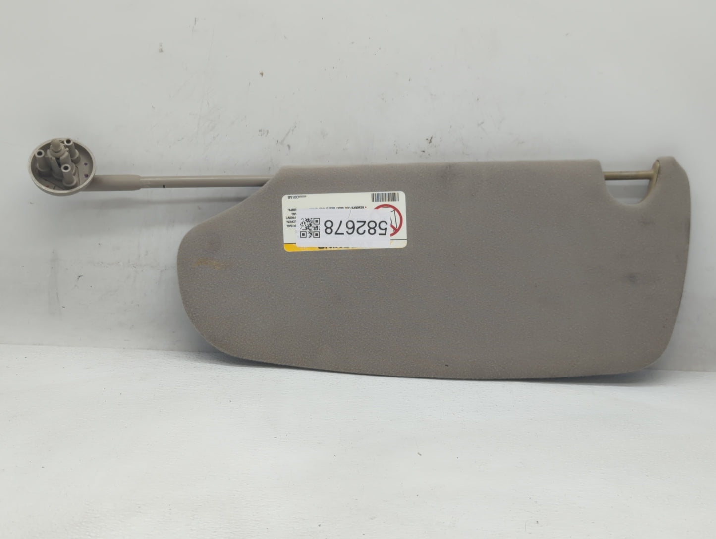 2002-2005 Dodge Ram 1500 Sun Visor Shade Replacement Passenger Right Mirror Fits Fits 2002 2003 2004 2005 OEM Used Auto Part