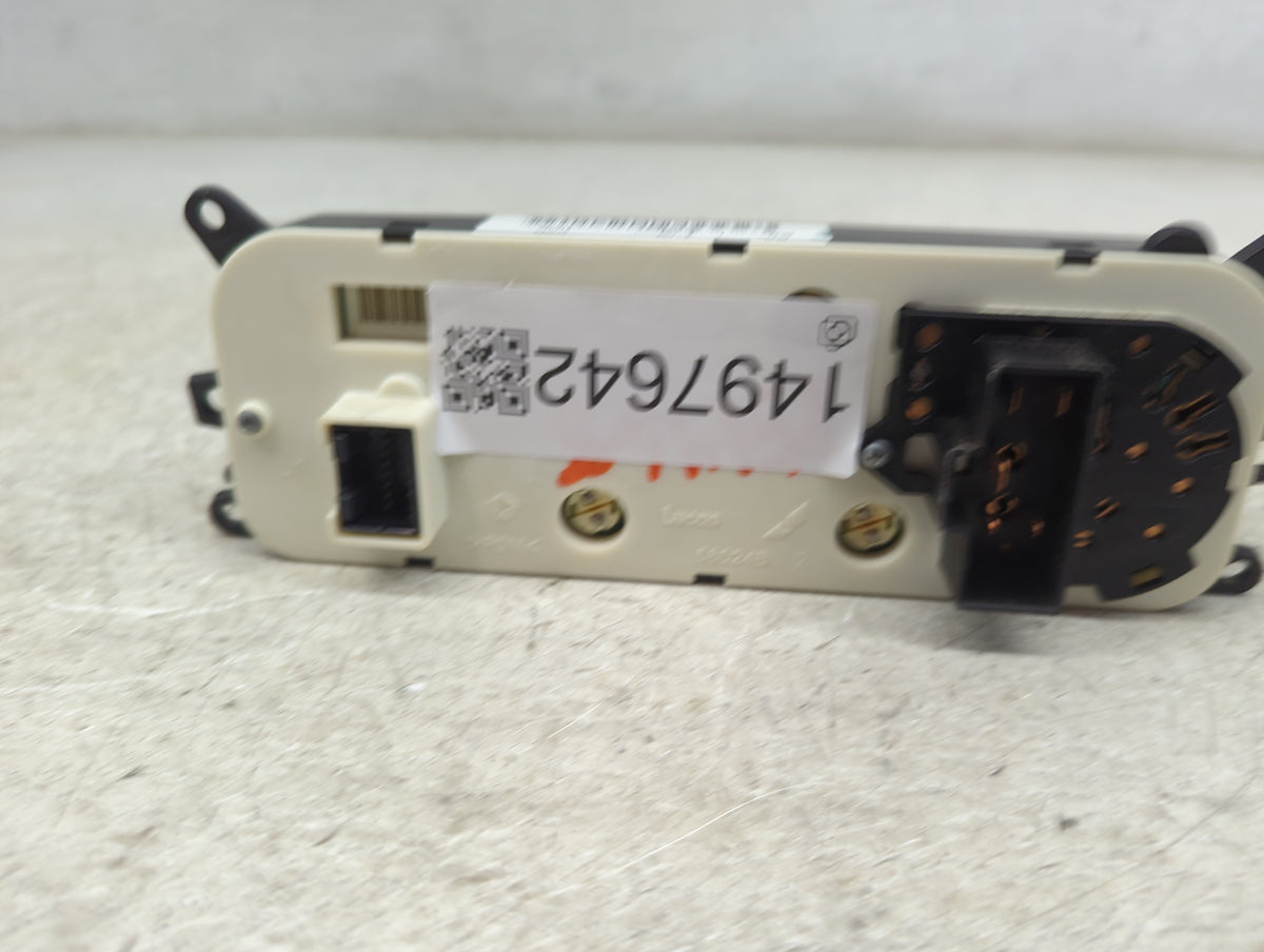 2003-2005 Dodge Ram 1500 Climate Control Module Temperature AC/Heater Replacement P/N:P55056321AC Fits Fits 2003 2004 2005 O