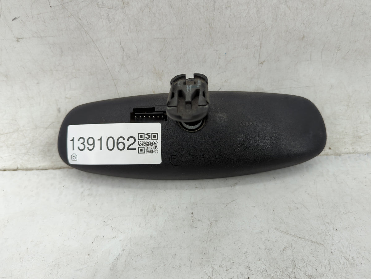 2004 Ford Escape Interior Rear View Mirror Replacement OEM P/N:E11015318 Fits OEM Used Auto Parts - Oemusedautoparts1.com