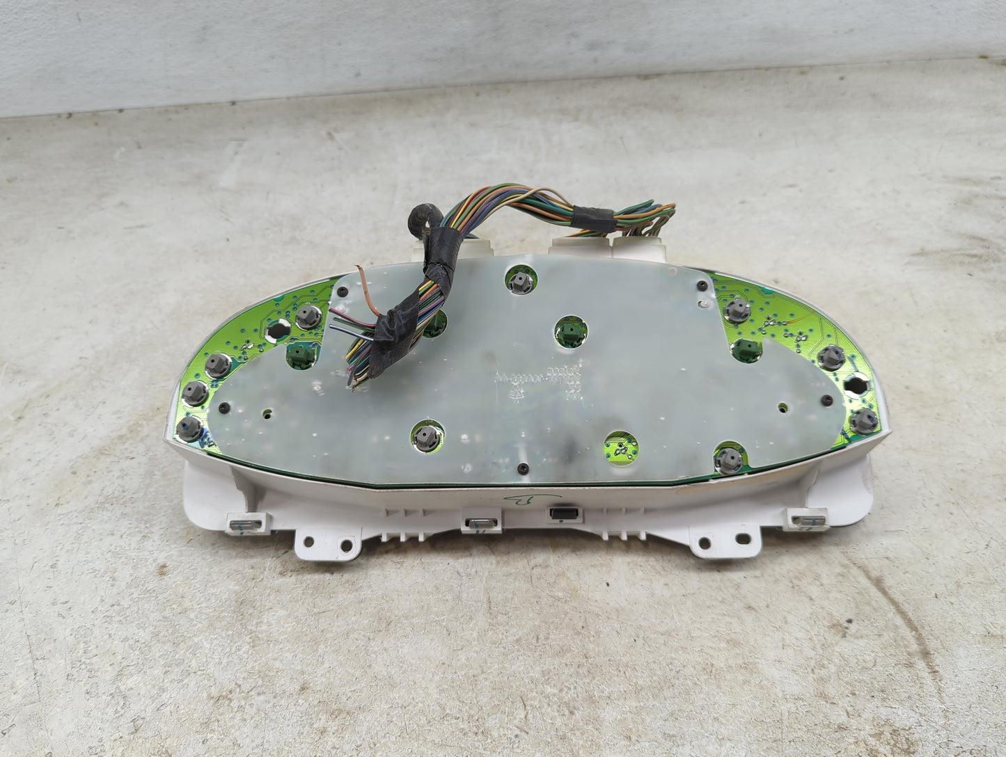 2004 Ford Escape Instrument Cluster Speedometer Gauges Miles: Fits OEM Used Auto Parts - Oemusedautoparts1.com