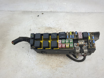 2001-2004 Ford Escape Fusebox Fuse Box Panel Relay Module P/N:F0AB-14B192-AA Fits Fits 2001 2002 2003 2004 OEM Used Auto Parts