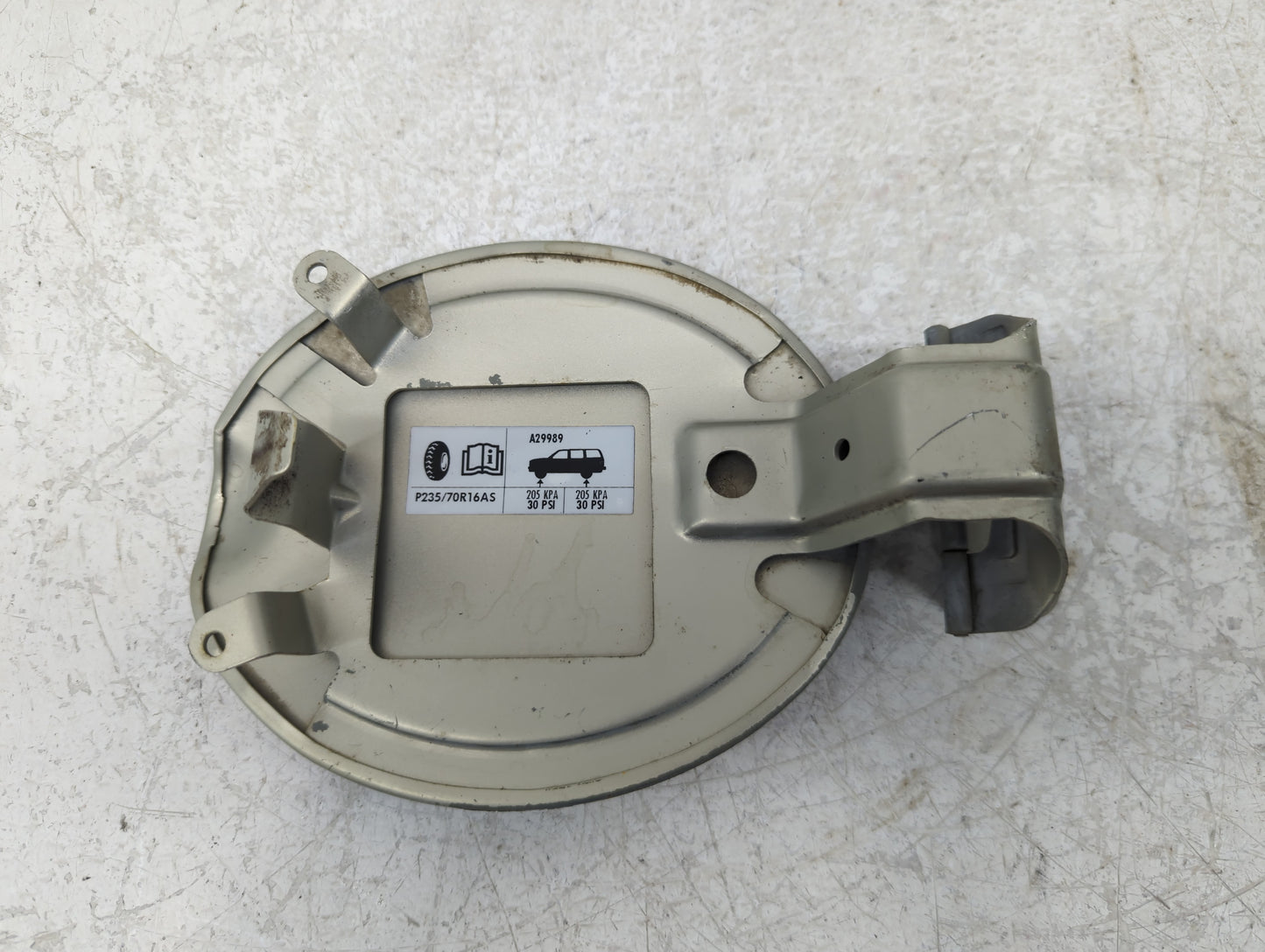 2004 Ford Escape Fuel Tank Door Lid Gas Tank - Oemusedautoparts1.com