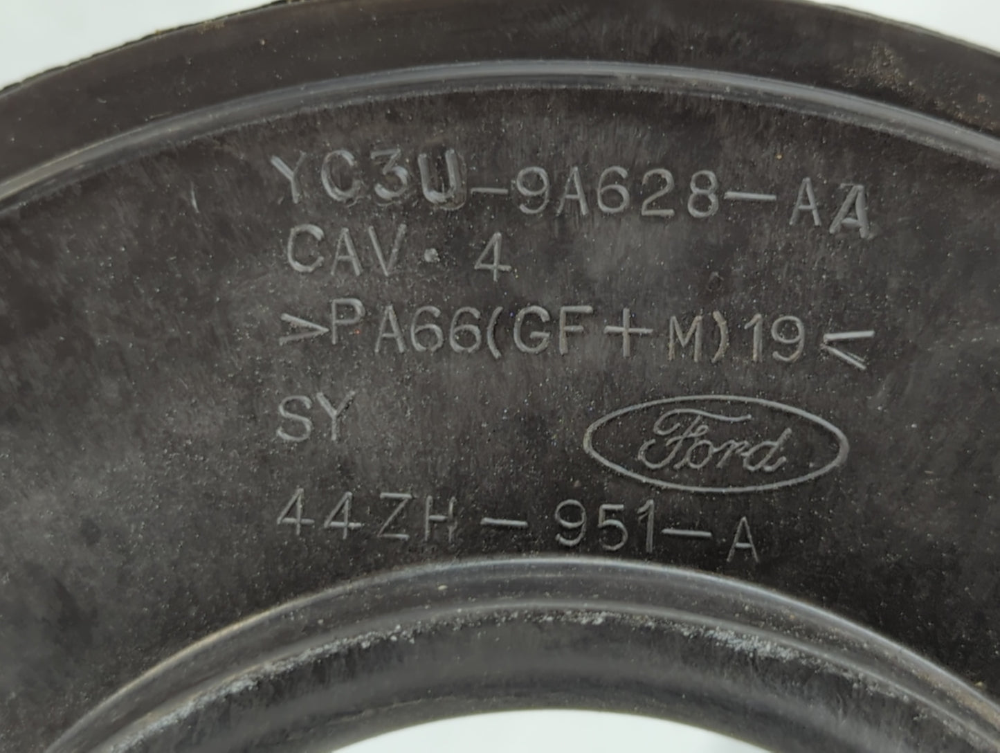 2000-2005 Ford Excursion Mass Air Flow Meter Maf - Oemusedautoparts1.com