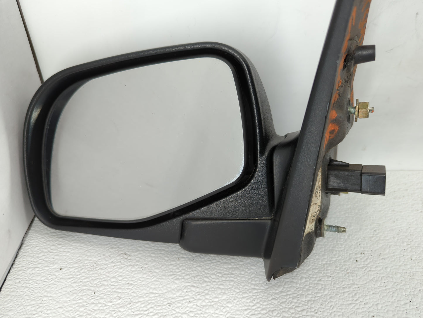 2002-2005 Ford Explorer Driver Side View Mirror - Left Door Mirror OEM Used - Oemusedautoparts1.com