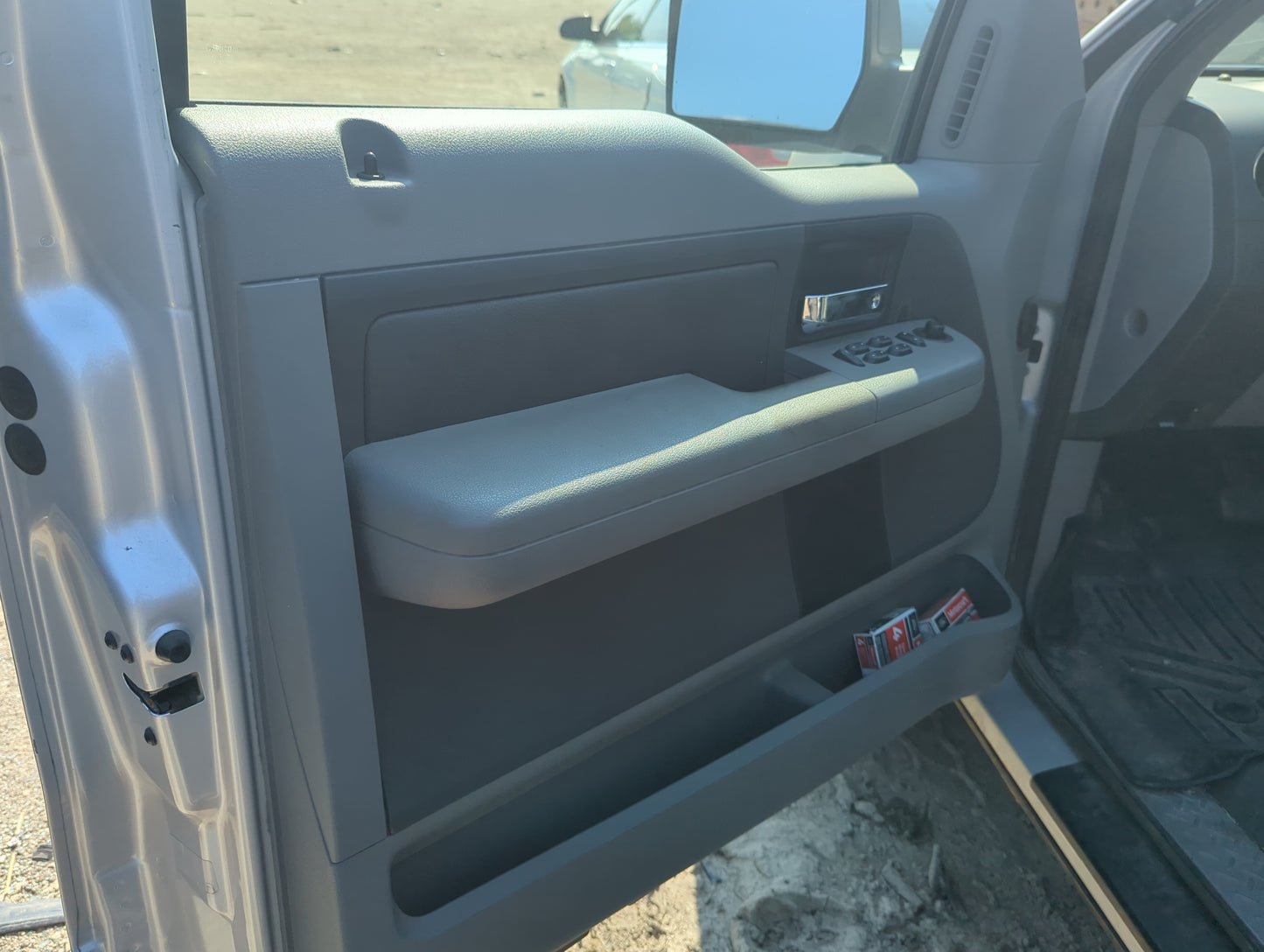 2004 Ford F-150 Front Left Driver Interior Door Panel Trim - Oemusedautoparts1.com