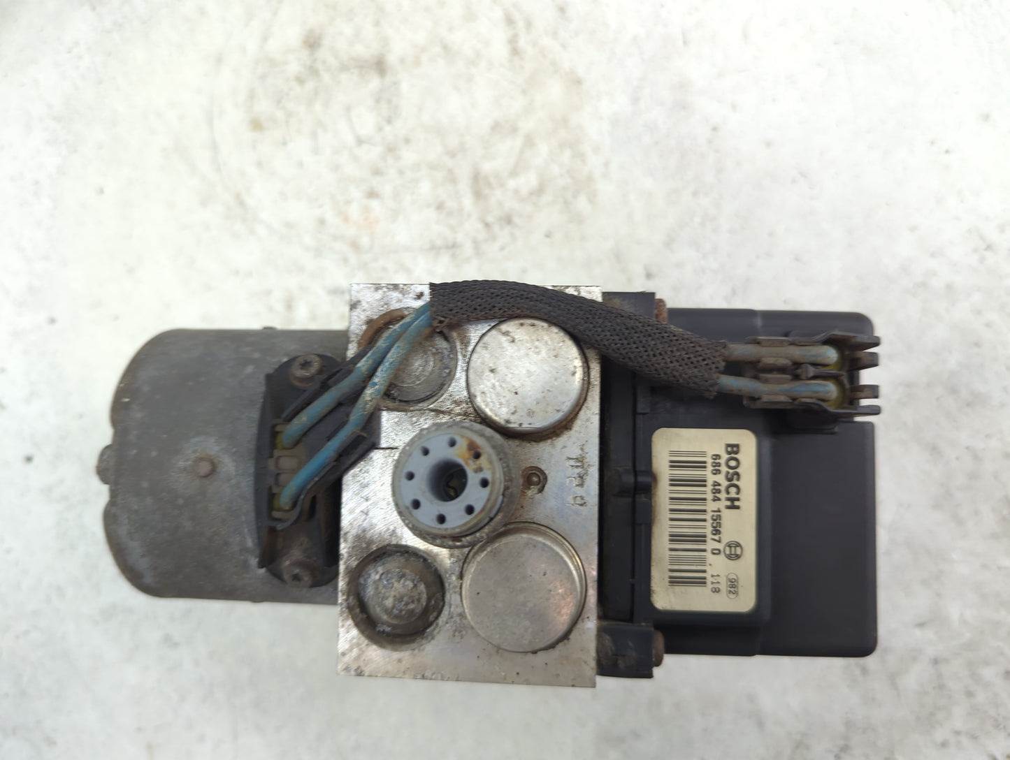 2004 Ford F-150 ABS Pump Control Module Replacement P/N:0265220401 0273004118, 0130108117 Fits OEM Used Auto Parts - Oemused