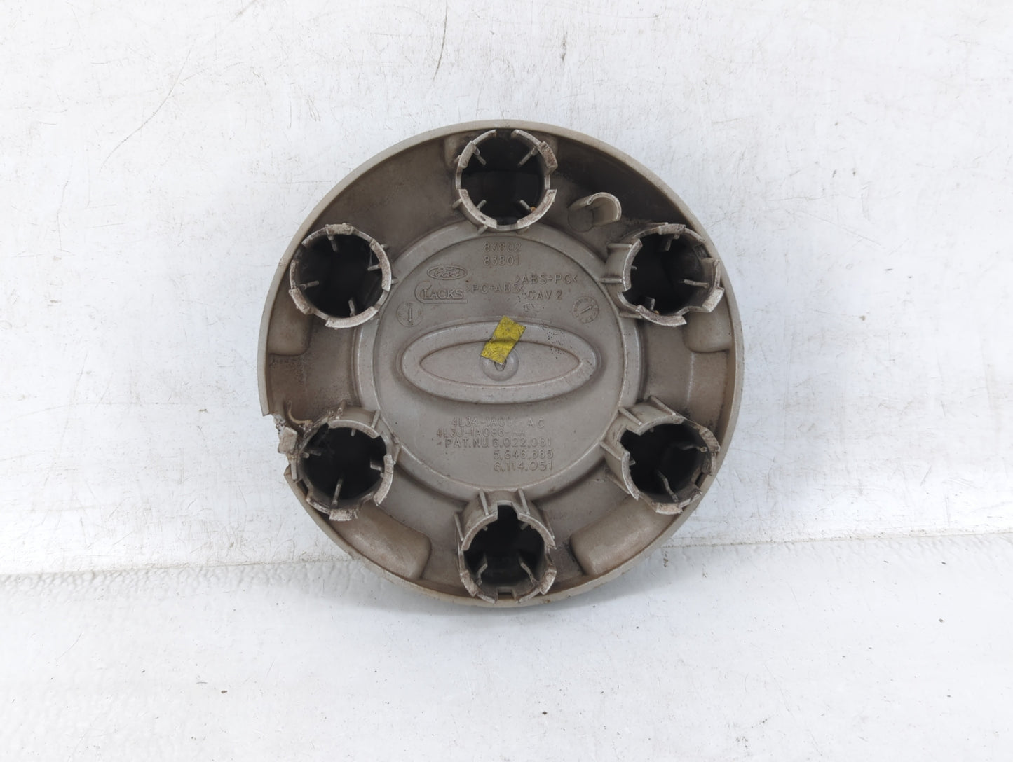 2004 Ford F-150 Rim Wheel Center Cap Silver - Oemusedautoparts1.com