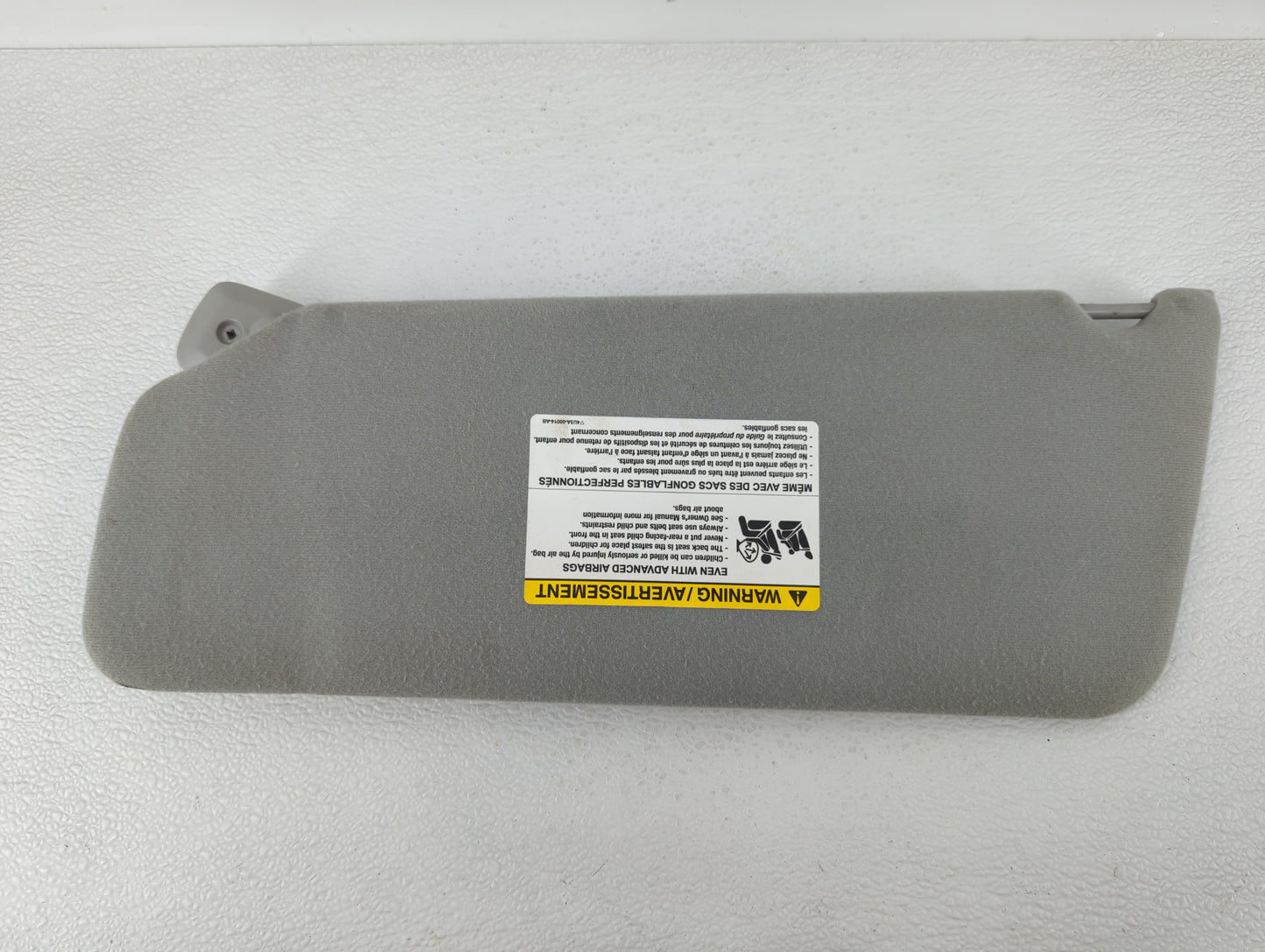 2004-2008 Ford F-150 Sun Visor Shade Replacement Passenger Right Mirror Fits Fits 2004 2005 2006 2007 2008 OEM Used Auto Par
