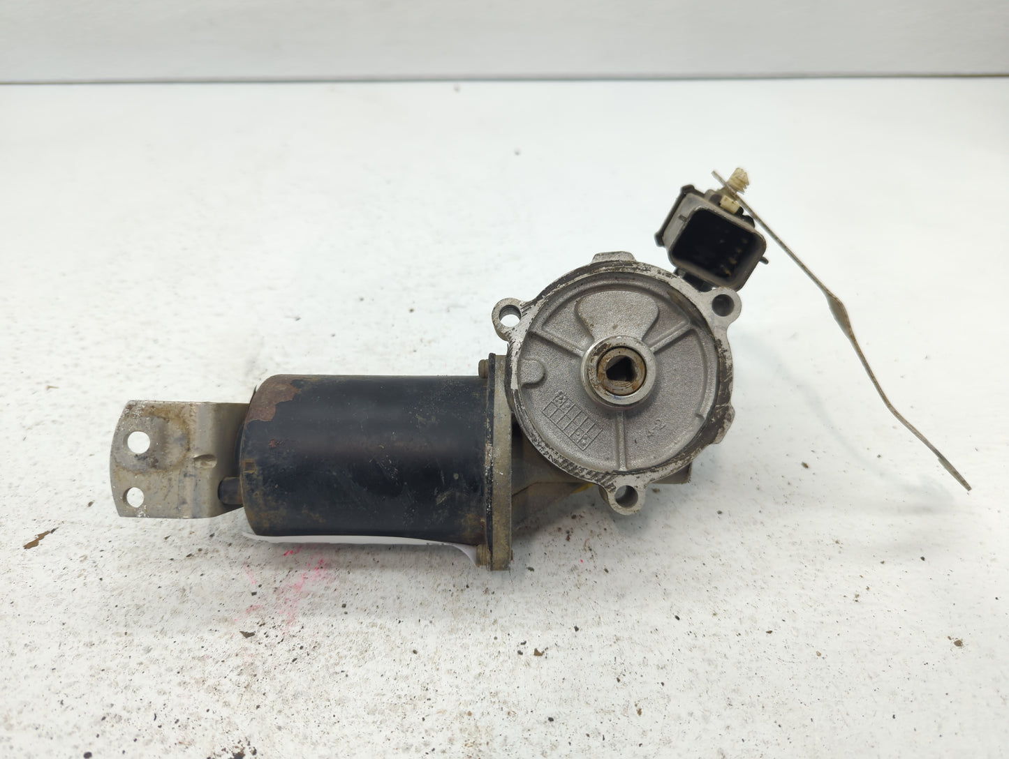 2004-2008 Ford F-150 Transfer Case Shift Actuator Motor 497998 - Oemusedautoparts1.com