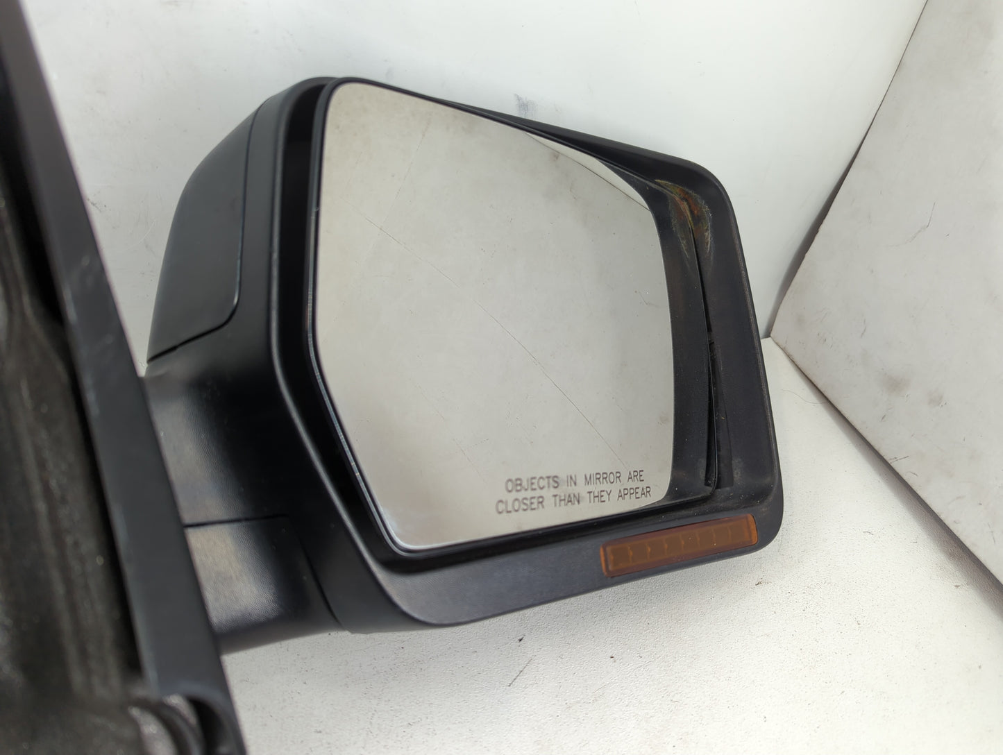2004 Ford F-150 Passenger Right Side View Manual Door Mirror Black - Oemusedautoparts1.com