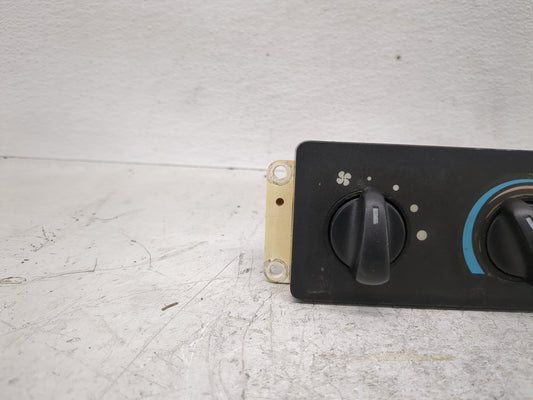 1999-2004 Ford F-350 Super Duty Climate Control Module Temperature AC/Heater Replacement Fits OEM Used Auto Parts