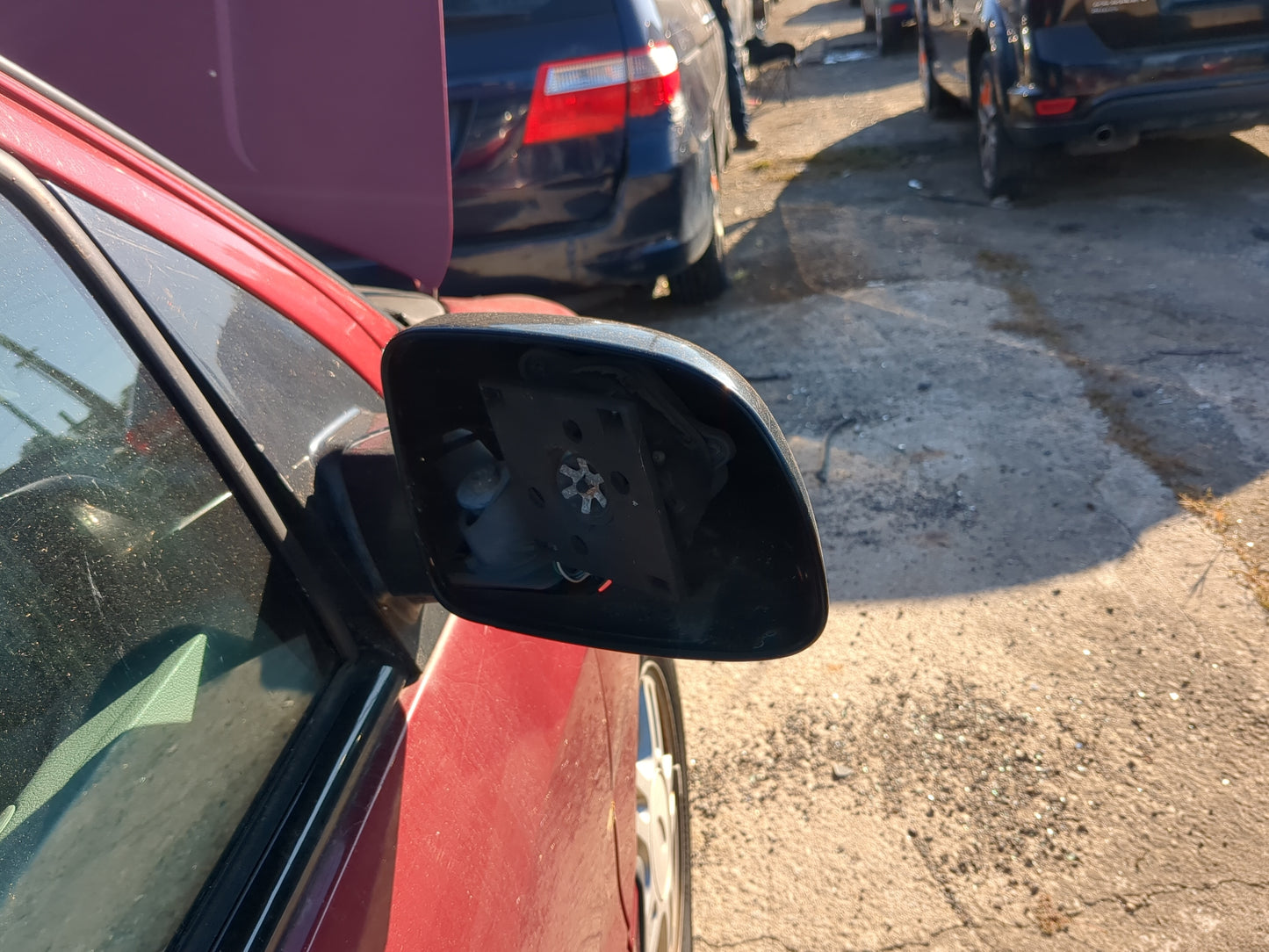 2004-2005 Ford Freestar Passenger Side View Mirror - Right Door Mirror OEM Used - Oemusedautoparts1.com