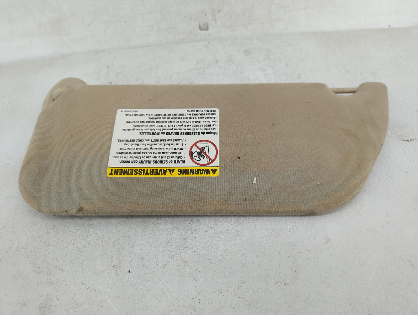 2004 Ford Freestar Sun Visor Shade Replacement Passenger Right Mirror Fits OEM Used Auto Parts - Oemusedautoparts1.com