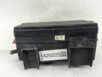 2004-2005 Ford Freestar Fusebox Fuse Box Panel Relay Module Fits Fits 2004 2005 OEM Used Auto Parts